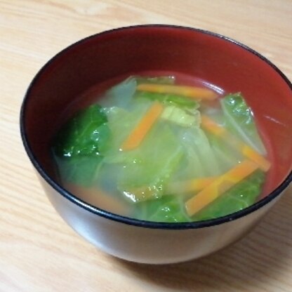 野菜が色々入って健康的なスープですね♪
生姜で体もポカポカになり、美味しかったです(*^-^*)